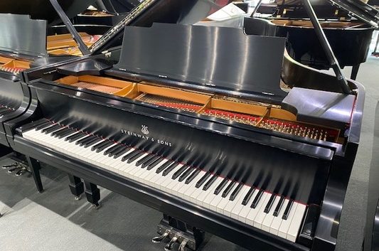 Steinway Model M Used