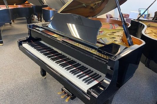 Yamaha C5 Grand Piano