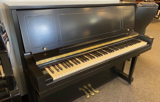 Steinway & Sons 1098 Used Upright Piano