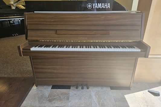 Yamaha LU11 Upright Piano Used