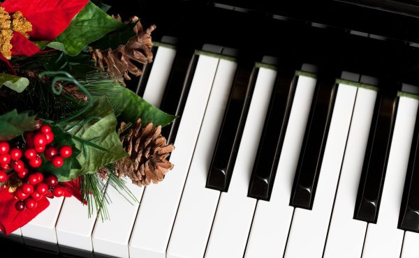 Holiday Piano