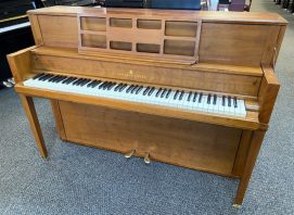 Steinway F100 Upright Piano Used